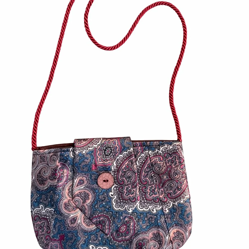Handmade Paisley Crossbody Bag - Picture 2 of 3
